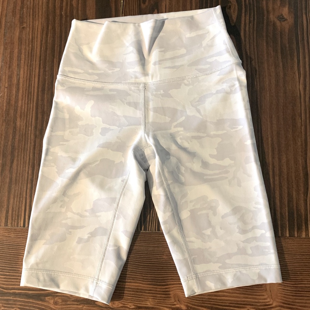 Lululemon 10” Shorts